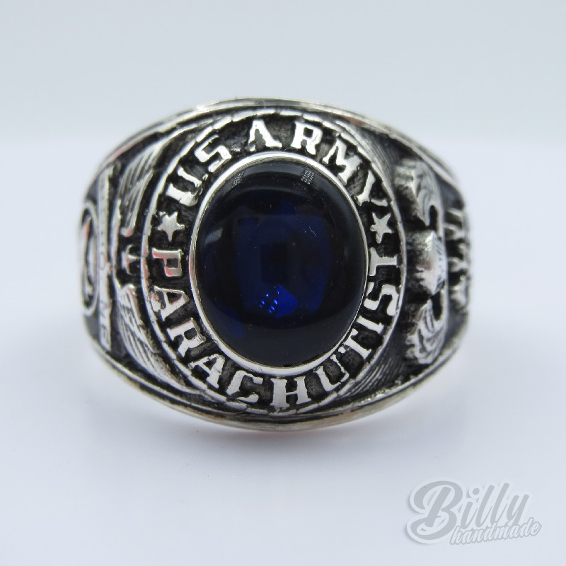 Parachutist Ring - Wings of Valor Parachutist Ring - Wings of Valor